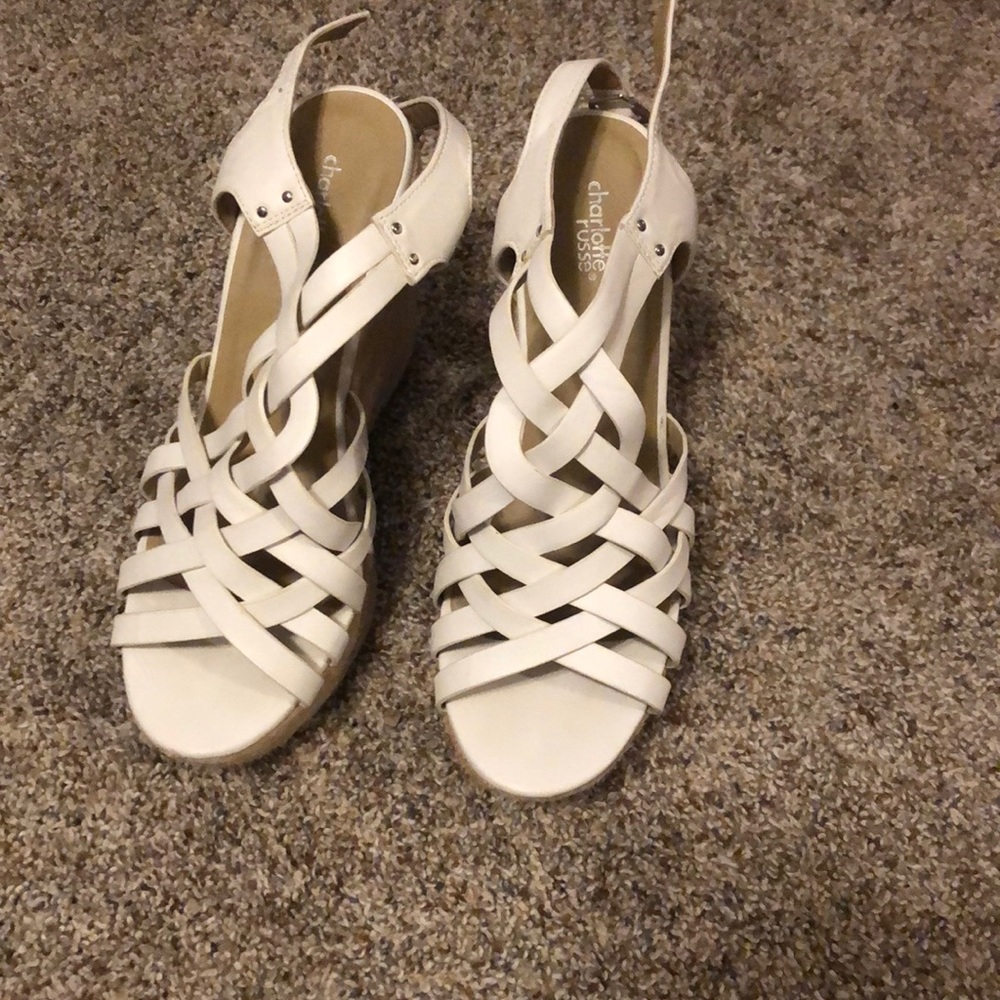 White wedges